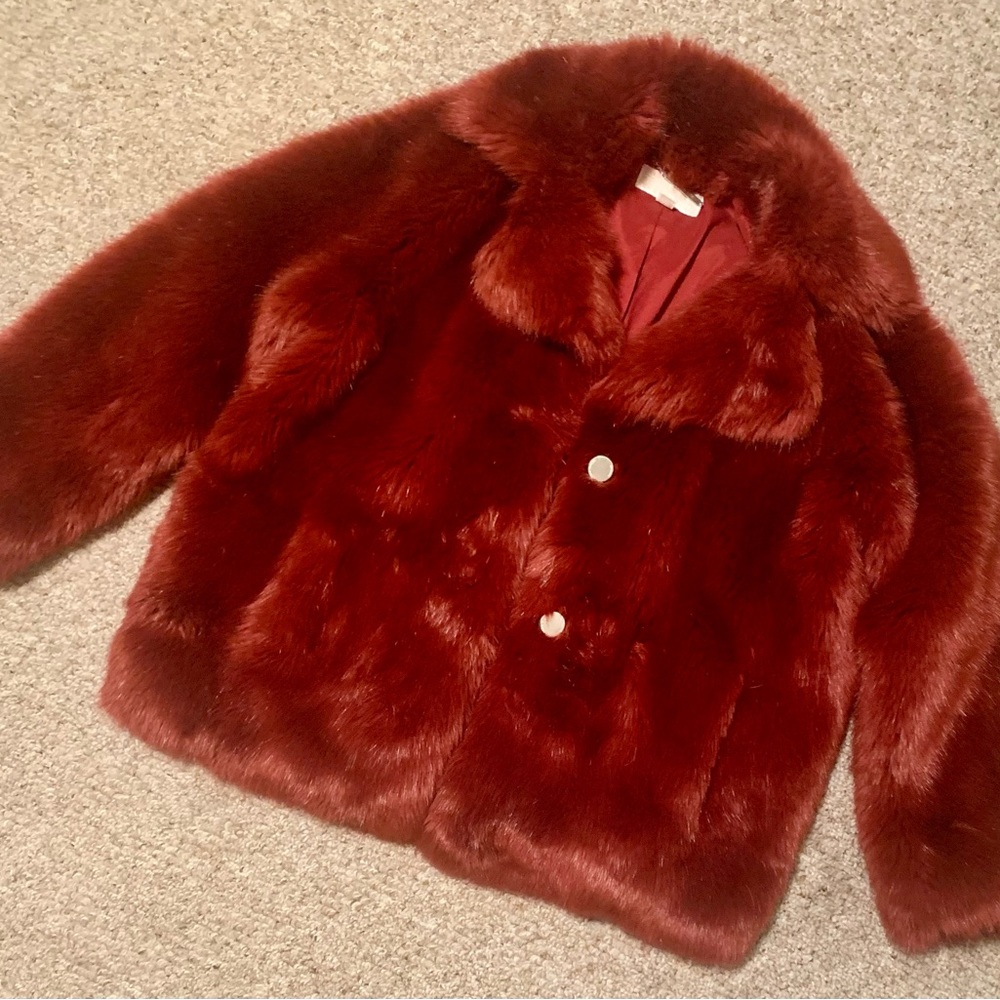 NWOT Michael Kors red faux fur coat - Picture 2 of 8